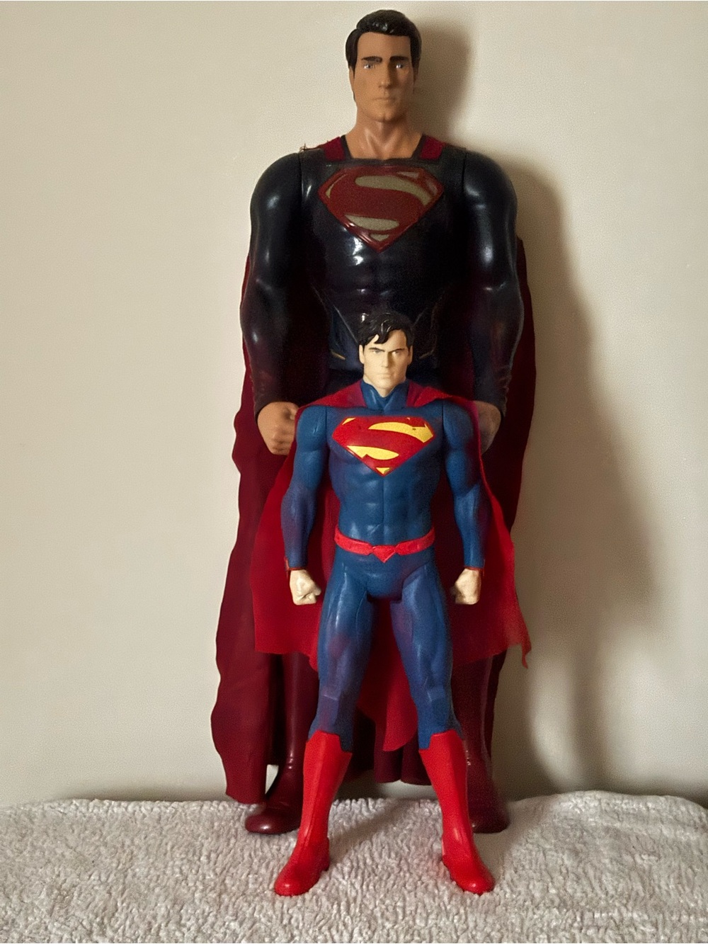 Lot of 2 Action Figures